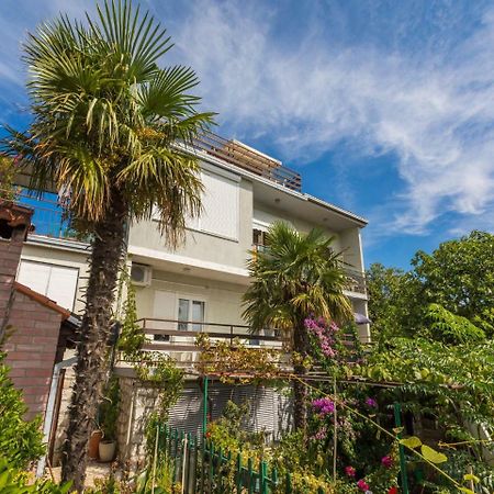 Apartments Marmar Crikvenica Exterior foto